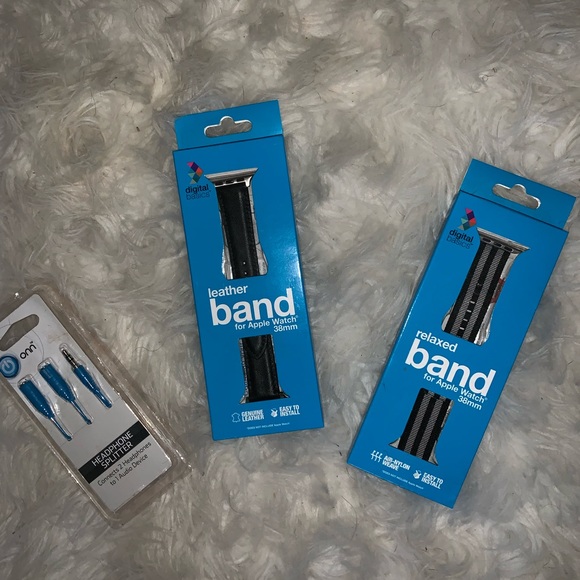 APPLE ACCESSORIES 📲 - Picture 2 of 2